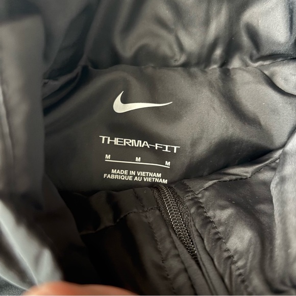 Nike Women's Therma-FIT Swift Running Vest Size Medium Black New - Picture 5 of 10